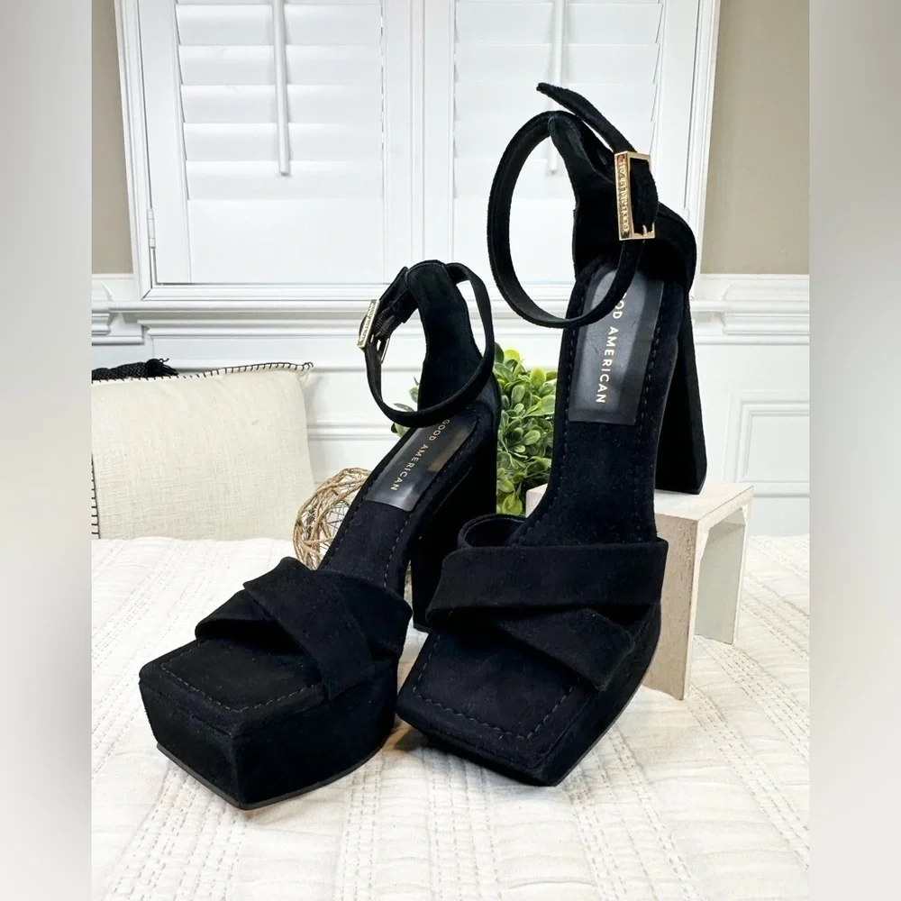Good American Suede Blocked Heel Sandals in Black Women’s Size 8